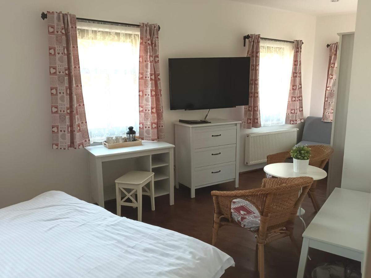 Hotel Strelnice Teplice nad Metuji Bagian luar foto