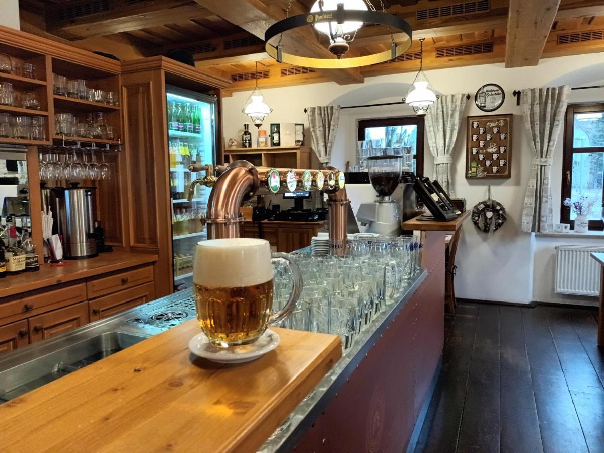 Hotel Strelnice Teplice nad Metuji Bagian luar foto