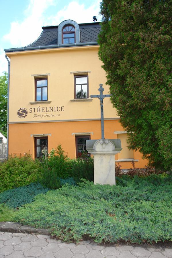 Hotel Strelnice Teplice nad Metuji Bagian luar foto